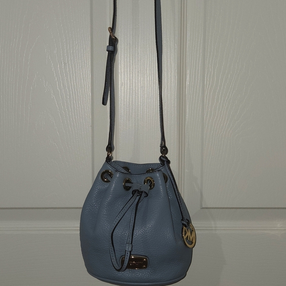 Michael Kors Light Blue Leather Bucket Bag - Picture 3 of 11
